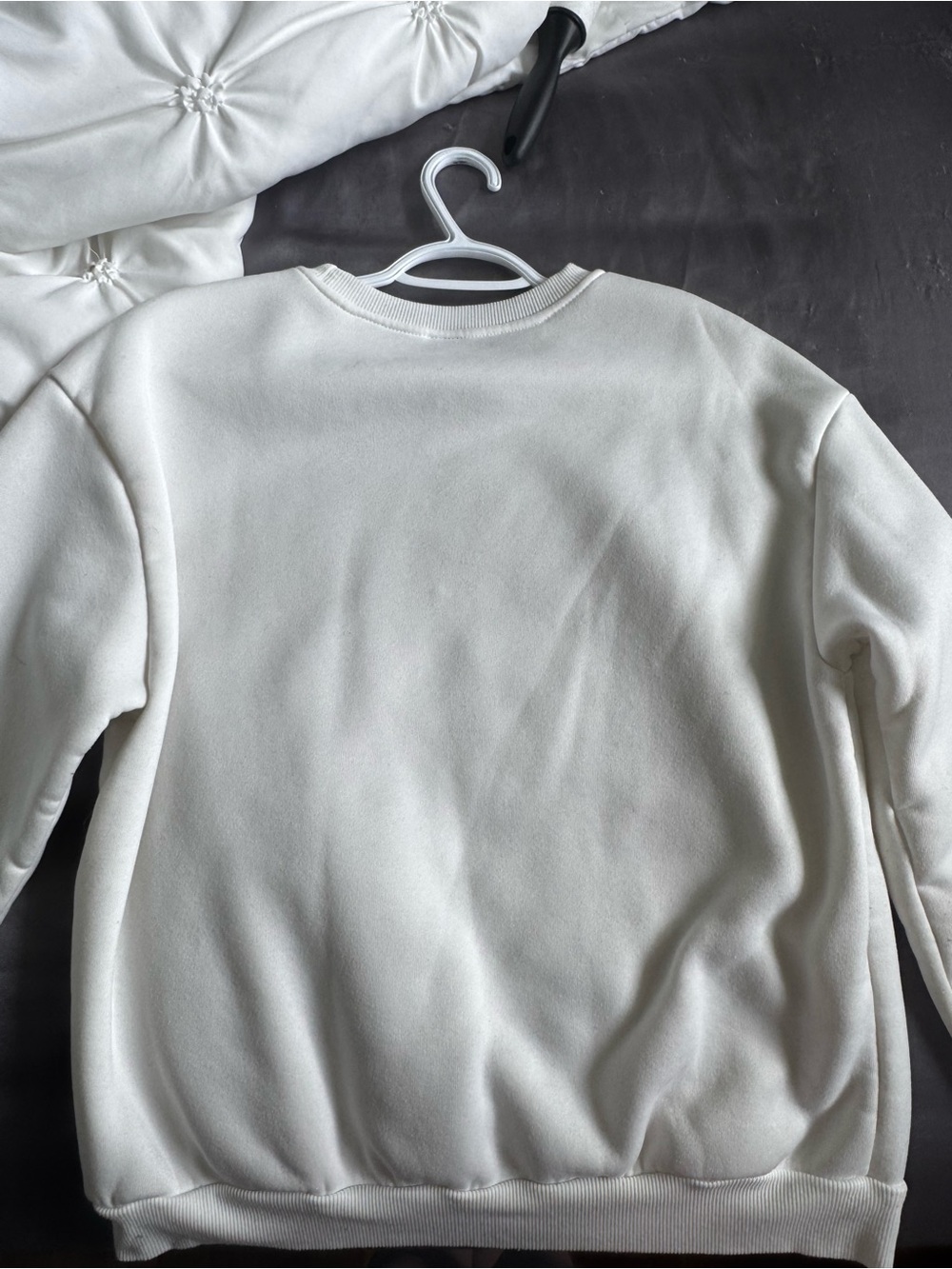 CREWNECK - Picture 3 of 3